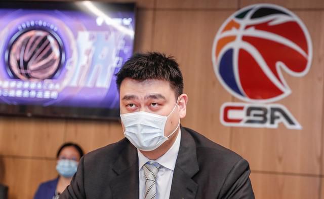 《我和我的祖国》继续保持单日第二名，累计票房超23 大盘持续火热 《我和我的祖国》领跑国庆档 2019-10-03 10月2日，大盘票房报收7.65亿，环比略降3.43%，国庆长假第二天电影市场持续火热。