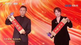 而吴君如饰演的余珠，则彻底颠覆了她在前作中的家庭主妇形象。